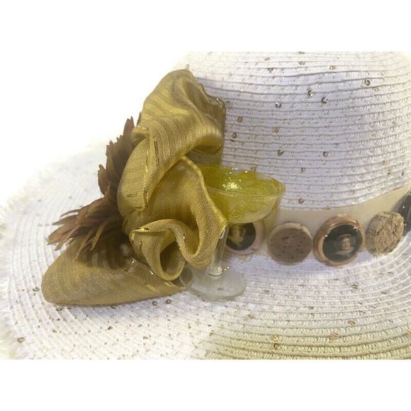 Falls Creek Women's Summer Hat  Wine Motif With Sunflower White & Tan Wide Brim - Picture 8 of 8